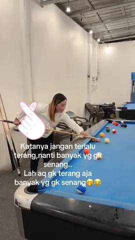 Di dunia ini keras klau kita mekar dikit jangankan org lain teman sendiri mau meguncing kan🫢😂🫵🏻#menyalaabangkuh🔥🔥🔥🔥🔥fypfypfyp#piral Bangka ekonomi sedang tidak baik”saja