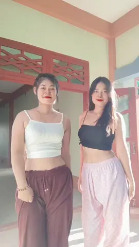 #ပြုတ်ထွက်သွားရင်ကောက်စားလိုက်🤪#စိုးမိုးချင်းလို့❤🤗 #