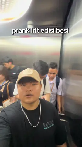 prank lift edisi besi lagi #liftprank #uratmaluputus #memeindonesia 