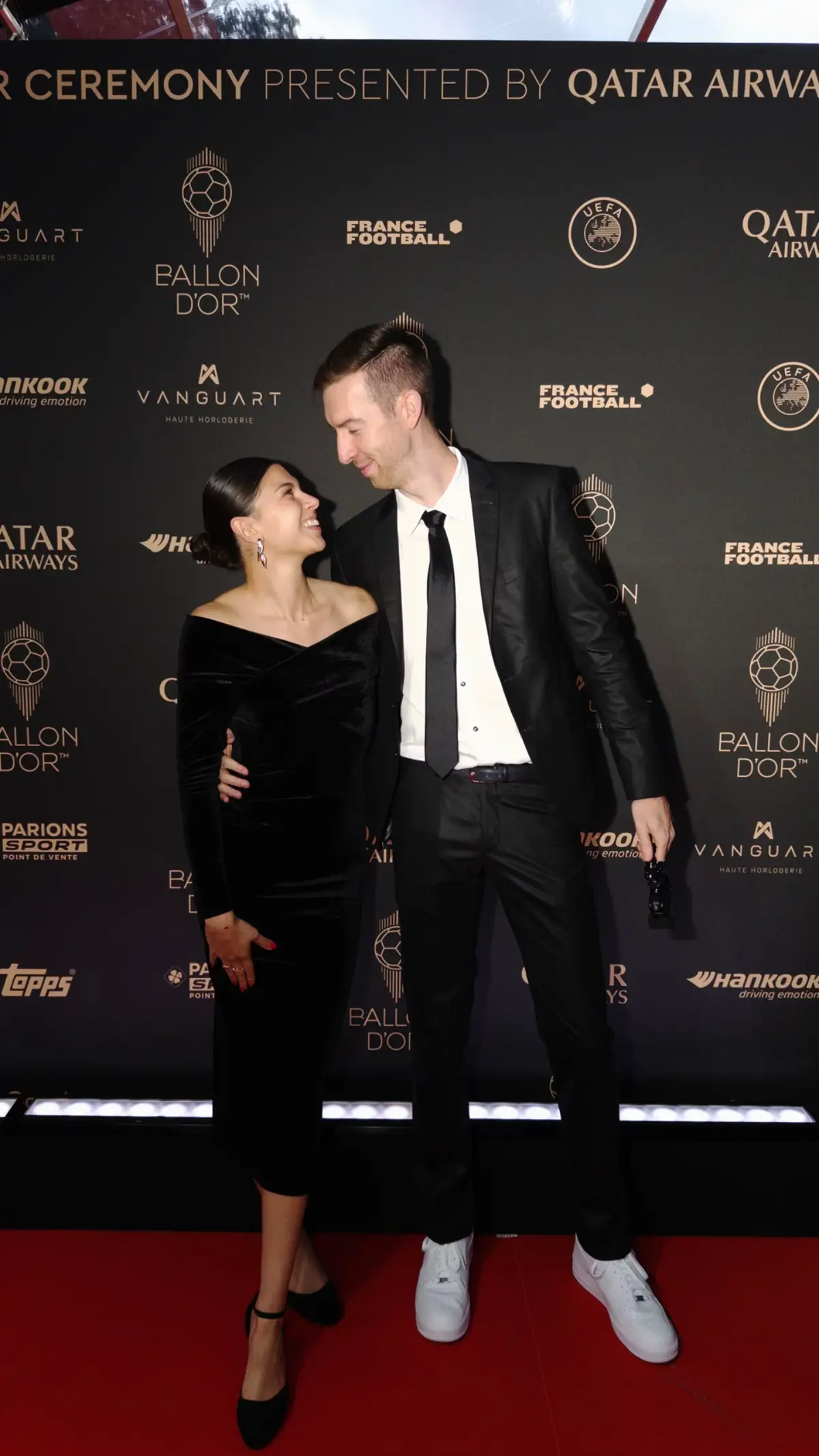 What a night!!! 😍 From making videos at my local pitch (which I still do btw), to greeting world's best football players at the Ballon d'Or 🌕 Thank you all for making this possible. I love to make people smile, and I will continue doing this! More content coming soon.. #ballondor 