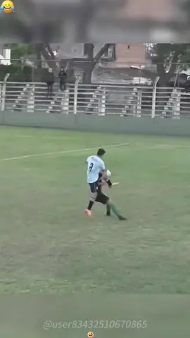 Funny football moments #funny #funnyvideos #fail #football #funnytiktok #fyp #funnyfootball #foryou #USA #funnymoments #unlucky #fypシ #funnyvideo 