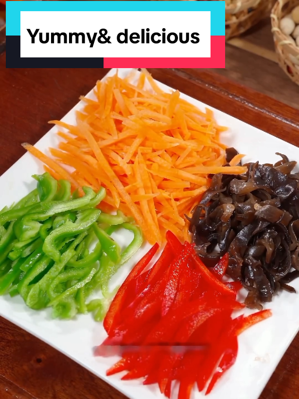 Many people like to eat fish-flavored shredded pork. #cooking #Recipe #food #fyp 