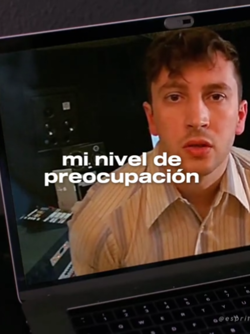Level Of Concern — Twenty One Pilots (traducido al español) #twentyonepilots #levelofconcern 