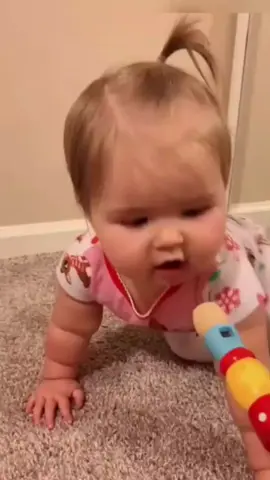 #funnybaby #babysvedio #usatiktokforyoupage 