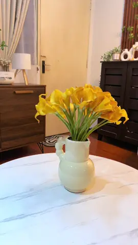 Pasu seramik cantik sangat.  Beli sini @Farehaasha  #fyppppppppppppppppppppppp #pasu #vase #pasuseramik #decorrumah 