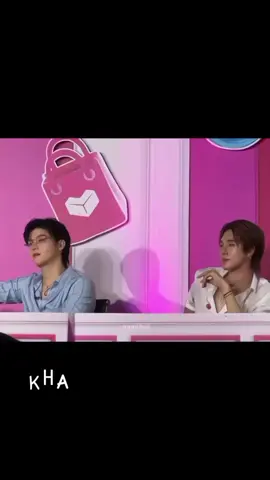 mata tidak pernah bisa berbohong, mengatakan bahwa kalian saling menyayangi. jujur aku ngedit ini deg - degan parah. lagu starla juga cocok untuk momen ini... Tuhan plisss jangan pisahin mereka yah🙏semangat aku tergantung pada mereka #SKYNANI #skywongravee #nanihirunkit #fyp #fffffffffffyyyyyyyyyyypppppppppppp 