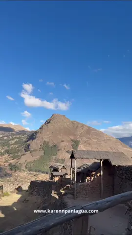 ¿Buscando algo especial? ¡Maras tiene de todo! Sales aromáticas, recuerditos y más. ¿Qué esperas para visitar este lugar único? #Maras #salesdemaras #recuerdos #turismo #Perú