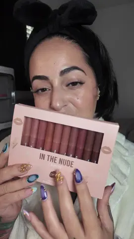 The perfect matte lip collection right in time for fall 🤩! Achieve your perfect lip combo #creatorsearchinsights #colourpopmattelipstick #mattelips #colourpopcosmetics #makeupbundle @ColourPop Cosmetics 