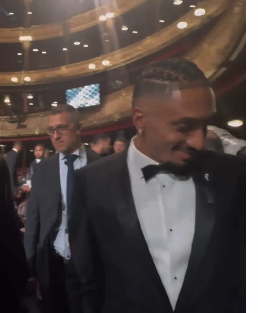 Robbed. #raphinha #ballondor #barcelona #viralvideos #fyp 