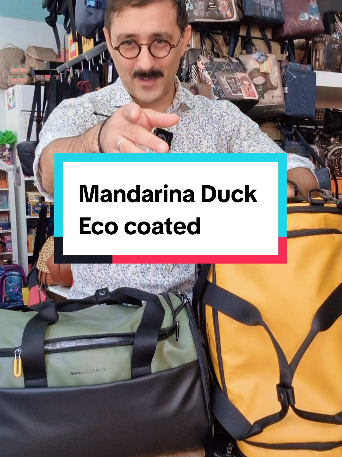 Αυτή τη Premium σειρά απο τη Mandarina Duck Ecocoated την έχετε αγαπήσει. Νεοι κωδικοι που θα σε συντροφεύουν στη καθημερινότητα σου. #stigkabooks #mandarinaduck #mandarinaduck #ecobags #backpack 