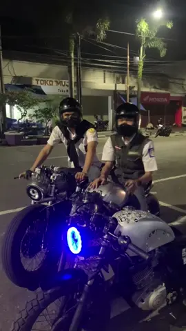 #motorcustom #caferacer 