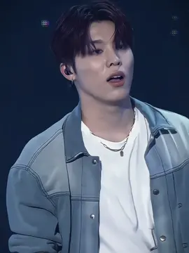 cowo satu ini selalu bikin hati repot ih🧎‍♀️ #jeongwoo #treasure #fyp 