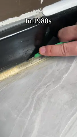 Effortlessly remove sealant with the Scraper Tool! 🔧Perfect for home improvement! #ScraperTool #SealantRemover #HomeRepair #BathroomTools 