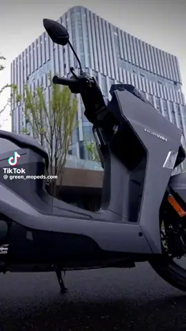 Horwin electric motor bike with chain (center motor) no hub motor # 70km range 95kmh speed ....price 935,000 save your money battery,motor & controller 5years warranty  available at Micro pc systems auto Pvt ltd #