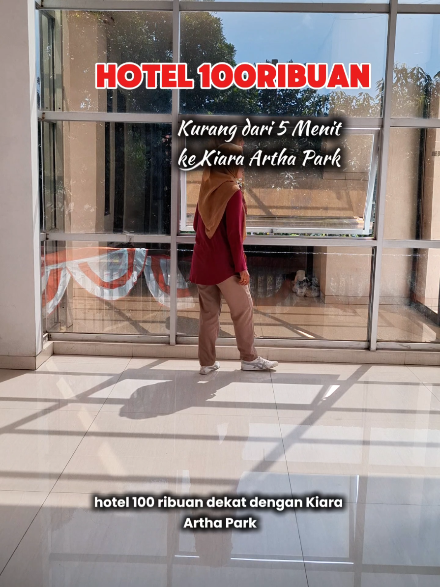 Hotel 100ribuan ini tuh deket banget dengan tempat wisata Kiara Artha Park. Tempatnya nyaman, adem, dan yang pasti harganya terjangkau bangeett.  Booking di aplikasi REDDOORZ, pakai kode promo 'YUKNGINEP', kamu bisa dapet diskon s.d 28%. Lumayan banget kan 😍. #RedDoorzid #bukasemuapintu #RedTravelers #RedDoorz 