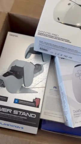 PlayStation Accessories , controllers & more now selling 🛍️🛍️🛒