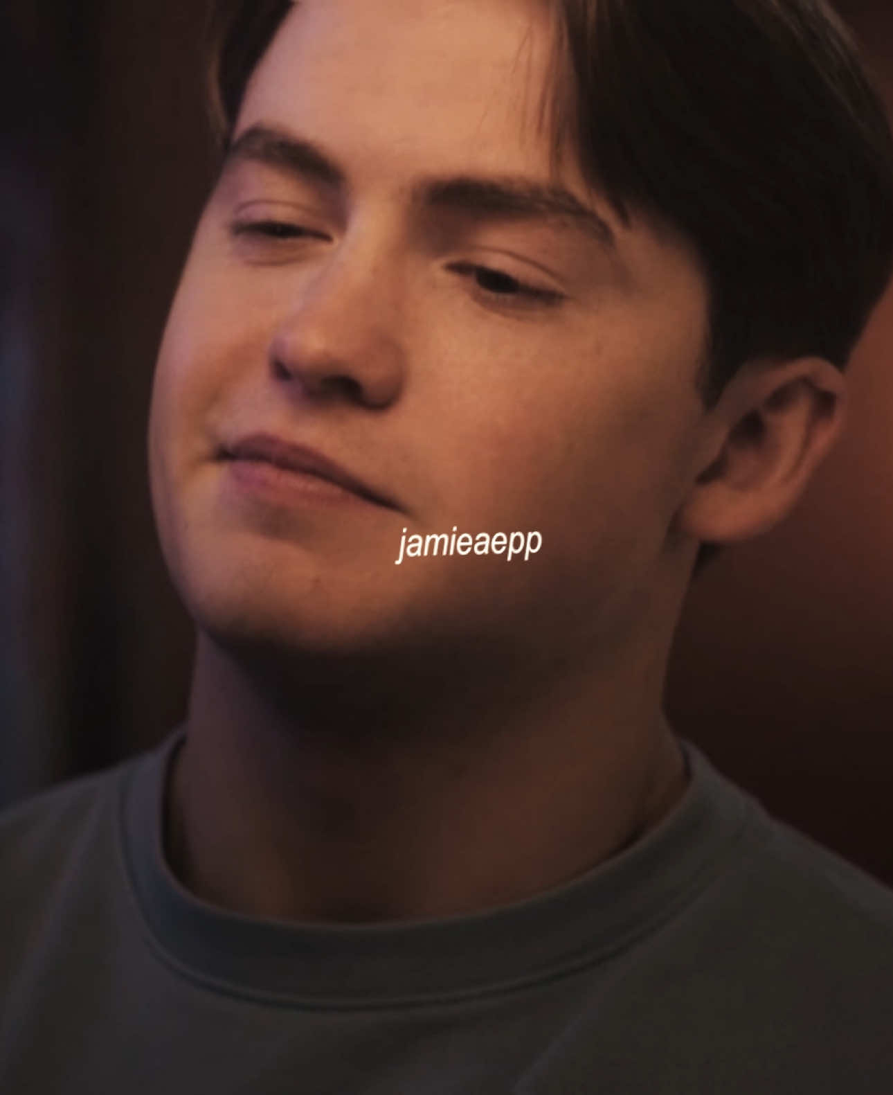 more like into him 😋 // #kitconnor #jamieaepp #fyp #viral #heartstopper 