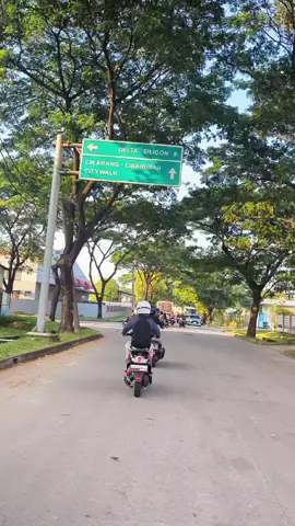 Original video by @zoomie77 📱 Google Pixel 7 Pro  🎥 Cinematic vidio @nalwavee  🔧 Cocok buat Story, Prank, Kata-kata  📥 Follow buat stok video original tiap hari #xyzbca  #pixel7pro   #mentahanvidio #mentahanvideo #mentahan 