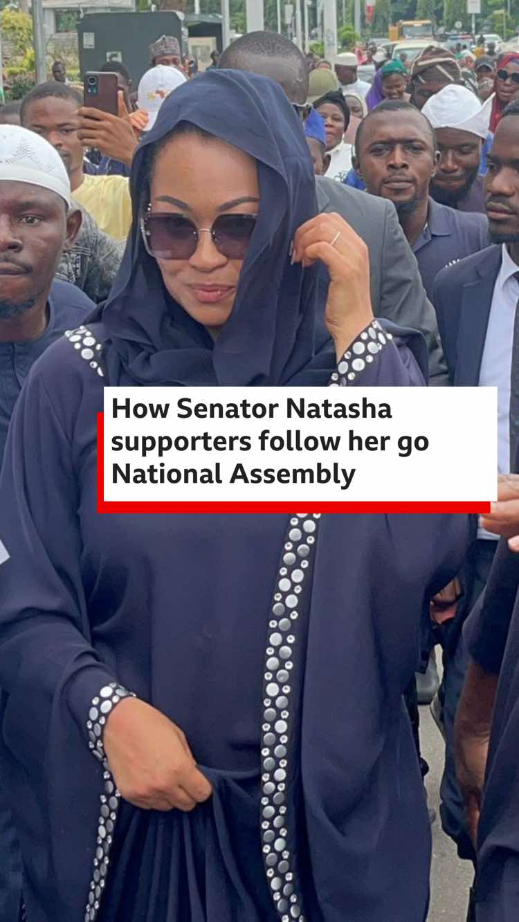 Supporters of Senator Natasha Akpoti-Uduaghan follow her waka go National Assembly as di Senate unseal her office on Tuesday 23 September.  Reporter: @chukwunaemekingsl  Edited by: @@Mobolaji  #bbcnewspidgin #abuja #nigeria 