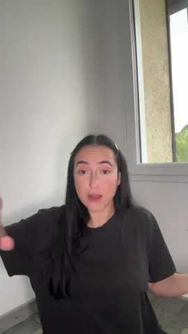 Je réponds à vos questions ✨ #faq #onseprepareensemble #makeup #pregnant #mumsoftiktok - Base et fond de teint @makeupforever Bronzer @Huda Beauty Blush @Maybelline France Anticerne @tarte cosmetics Poudre libre @Fenty Beauty 💄
