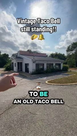 This ABANDONED building used to be a Taco Bell!! 🔔🌮 w/ @obsoletevoids @Exploring With Josh #tacobell #fastfood 