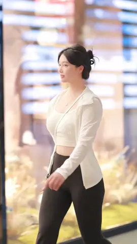 时尚街拍美女 