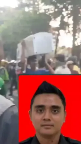 ORASI UNJUK RASA UNTUK PEMBERSIHAN MAHKAMAH AGUNG DARI NEPOTISME, KOLUSI, DAN KORUPSI  ANDHIKA RAHMAN , DIDUGA TERLIBAT KORUPSI SESTAMA MA HASBI HASAN. Saudara-saudara seperjuangan, para pencari keadilan, dan seluruh rakyat Indonesia! Kami berkumpul hari ini di depan Istana Hukum tertinggi negeri ini, Mahkamah Agung Republik Indonesia, bukan untuk merayakan, tetapi untuk menuntut. Menuntut sebuah tindakan tegas dan nyata untuk menyelamatkan martabat dan kewibawaan peradilan yang telah tercoreng oleh oknum-oknum yang tidak bertanggung jawab di dalam lingkungannya sendiri. Kami menyuarakan keprihatinan dan kemarahan yang mendalam atas maraknya praktik NEPOTISME, KOLUSI, DAN KORUPSI (KKN) yang diduga kuat terjadi di dalam tubuh Mahkamah Agung. Praktik keji ini adalah pengkhianatan terhadap konstitusi, cemoohan terhadap prinsip keadilan, dan penghinaan terhadap rakyat Indonesia yang mempercayakan nasib hukumnya di tangan institusi ini. Kami menuntut PIMPINAN MAHKAMAH AGUNG untuk: 1. SEGERA MEMBUAT DAN MEMPUBLIKASIKAN MEKANISME PELAPORAN YANG INDEPENDEN, AMAN, DAN TERJAMIN KERAHASIAANNYA bagi siapapun, baik internal maupun eksternal, untuk melaporkan dugaan malpraktik dan KKN. 2. MENJALANKAN FUNGSI PENGAWASAN INTERNAL SECARA KETAT, TRANSPARAN, DAN AKUNTABEL. Tidak ada lagi tindakan tutup-tutupan atau pembiaran. 3. MELAKUKAN PEMETAAN SEGERA terhadap setiap anggota, pegawai, atau karyawan Mahkamah Agung yang terbukti melakukan, terlibat, atau melindungi praktik KKN, berdasarkan hasil investigasi yang kredibel.DAN Menumpas jaringan Andhika Rahman Salah satu nama yang patut di hukum dan harus segera dicegah secara  tindakkan hukum adalah: ANDIKA RAHMAN (KASUBAG KEPEGAWAIAN) Terhadap nama tersebut, telah beredar dugaan kuat publik tentang praktik tidak terpuji yang merusak tatanan peradilan. Kami menuntut Mahkamah Agung tidak tutup mata dan segera mengusut tuntas dugaan ini. Jika benar, dia harus dipecat dan diproses secara hukum. bersihkan secara terbuka untuk menjaga kepercayaan publik. Ini bukan tentang seorang Andika Rahman semata! Ini tentang sistem yang membiarkan orang seperti itu bisa bertindak sewenang-wenang! Keadilan harus ditegakkan, dimulai dari dalam rumahnya sendiri. Mahkamah Agung tidak boleh menjadi sarang tikus yang menggerogoti fondasi hukum Indonesia. Kami tidak akan diam! Kami akan terus mengawasi dan menyuarakan ini sampai tindakan nyata dilakukan! MAHKAMAH AGUNG YANG BERSIH! BERIKAN KEADILAN PADA RAKYAT! LAWAN KORUPSI, NEPOTISME, DAN KOLUSI DI LINGKUNGAN PERADILAN! #BersihkanMA #KeadilanUntukRakyat#fyp #beranda 