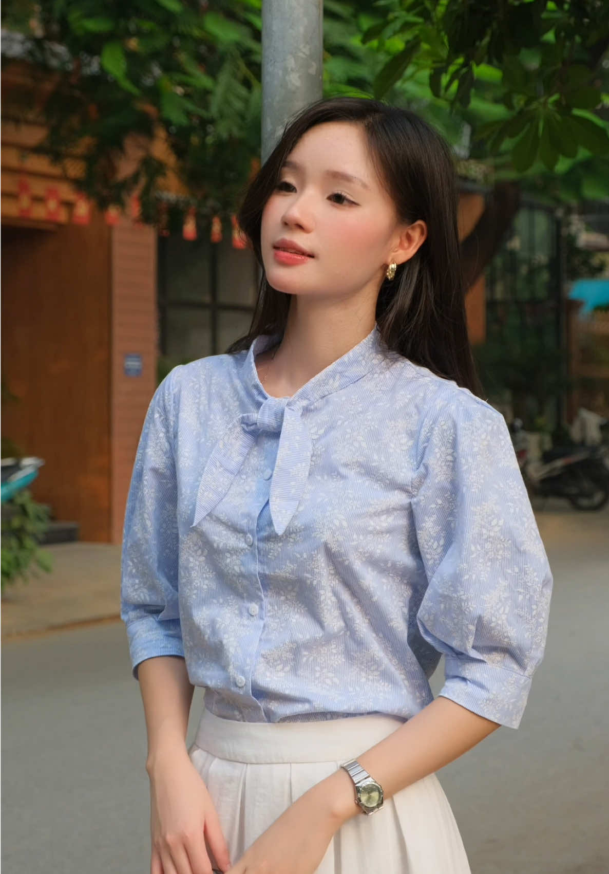 Một chiều thu Hà Nội 🍃 #miolady #fyp #outfitideas #xuhuong #phoidoxinh #viral #foryou #muathu #aosomi #chanvayxeply 