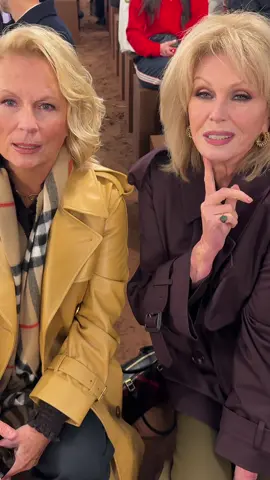 “You can never have enough hats, gloves and shoes.” Burberry’s SS26 show gave us the Absolutely Fabulous reunion we all needed with Pats and Eds sat front row. Someone get the Bolly! 🍾🍾 #abfab #absolutelyfabulous #joannalumley #jennifersaunders #burberry 