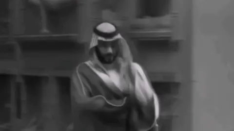 ذبّو غترهم ما على الهام هاما.! #محمدعبده #fyp #trendingvideo #soon 