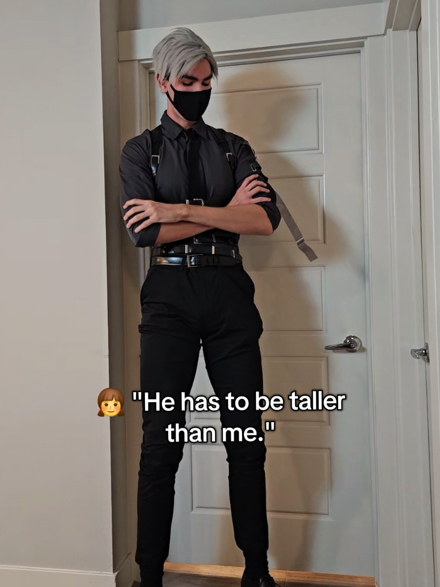 Do I have that covered? #loveanddeepspace #sylus #cosplay #tall #tallboy  Tall Sylus cosplayer from Love and Deepspace