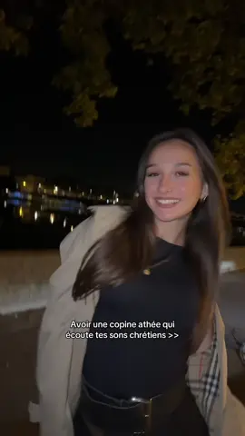 @Aliciaaa vraie amitié finalement 🥲