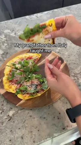 Pizza Hack: 5-Minute Pizza #CookingHacks #pizza #cookinghack #pizzalover #foodhacks 