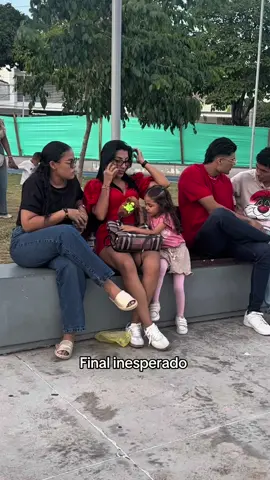 Cómo conquistar una mujer? #fyp #humor 