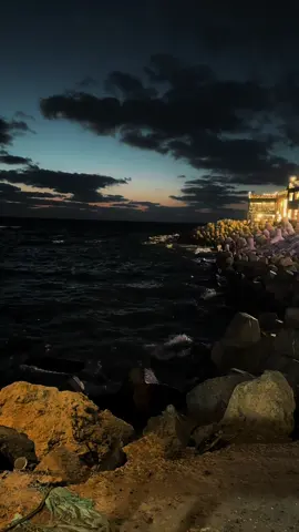 مفيش غيرك قصاد عينى♥️#alexandria #sea #night #fyp #m 