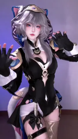 she is so cute:333😺✨✨#douyin #cosplay #cosplayer #cipher #HonkaiStarRail 