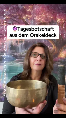 Tagesbotschaft für den morgigen Tag. Deine Kartenlegerin Martina Hedi, Kartenlegerin deines Vertrauens. #kartenlegen #botschaft #orakelkarten #orakel #universum 