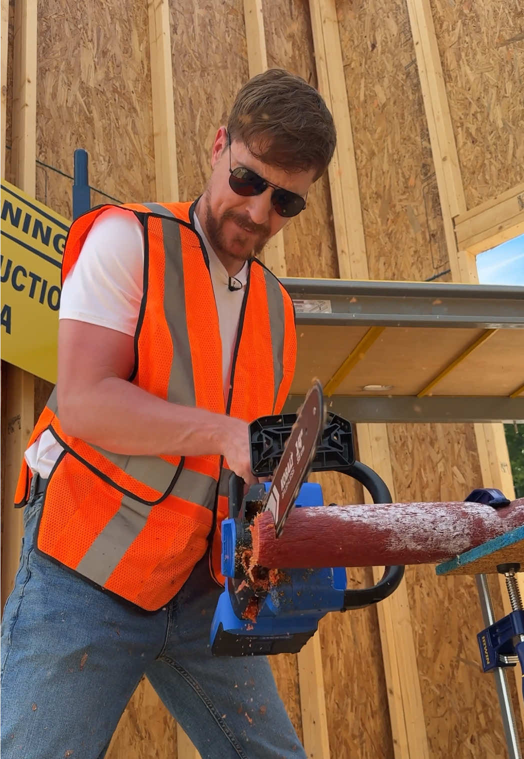 Cooking a pizza with powertools! 
