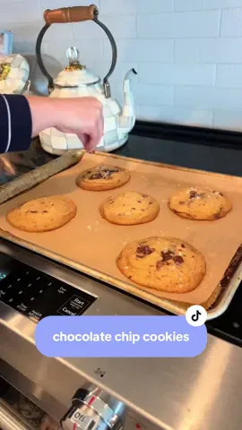 Brown butter cookie dough restock!! Love to have in my freezer for spontaneous cookies for friends and fam @Bloom Nutrition #bloompartner #cookies #baker #baking #cookiedough 