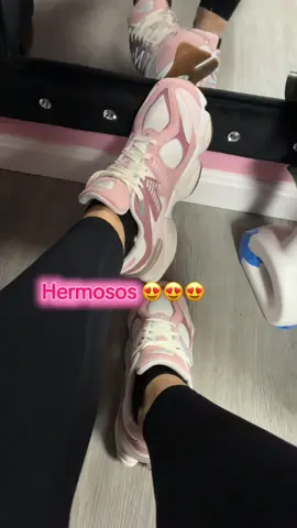 #newbalance9060pink #newbalance9060 #foryoupage #fyp #tiktokshop @Abby Guerrero🇸🇻 @cruzcindy 