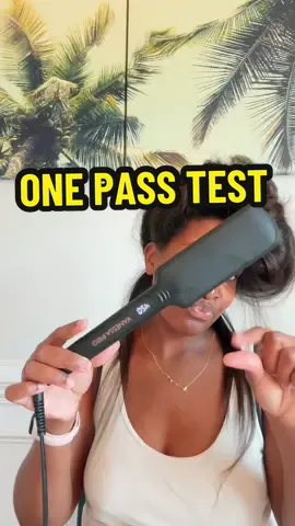 Thick hair? No problem! 💁🏽‍♀️ The Vanessa Pro Flat Iron glides through my hair in just one pass – leaving it silky, smooth, and frizz-free all day. #vanessapro #flatiron #onepassstraightener #hair #thickhair 