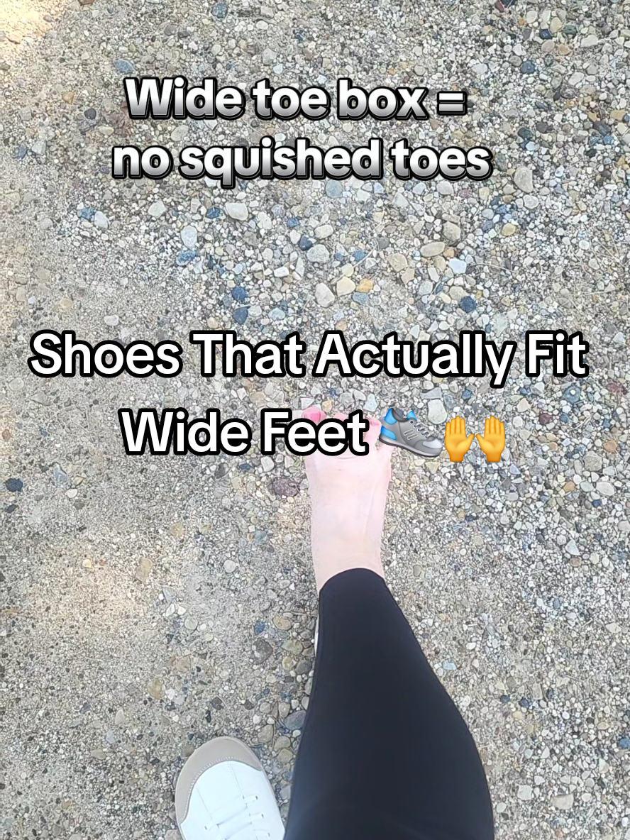 Minimalist sneakers for wide feet 👟 zero drop, elastic laces, all-day comfort. #momapproved #hobibear #hobibearshoes #widefeetfriendly 