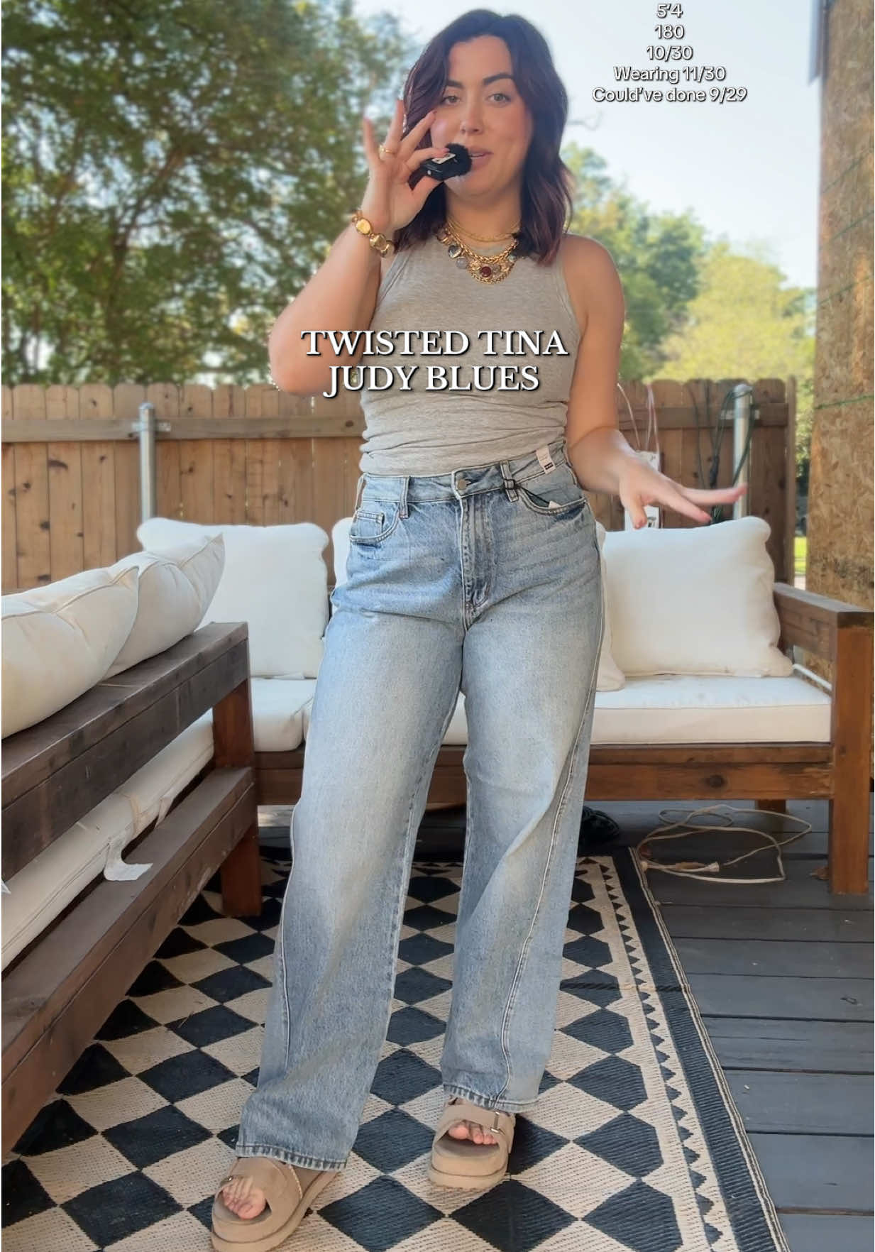 These are so unique! Loving this style! @Walker Rose Boutique #curvyjeans #judybluejeans #judyblue #rigidmagic 