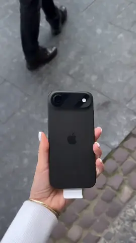 Repost Video 📸   Price 70,000💸💰  Special Offer ✅ Instalment available 📲✔️ Sasta I Phone 17 air 📲 official PTA Approved ✅ 256 GB Storage 🏥 water pack 💦 Condition 10/10 ✔️ Baetry Health 100% 🔋 complete Boxing 🥊 12 Manth warranty✔️#foryoupage❤️❤️ #viral_video #fyb #unfreezemyaccount #unfreezemyaccount 