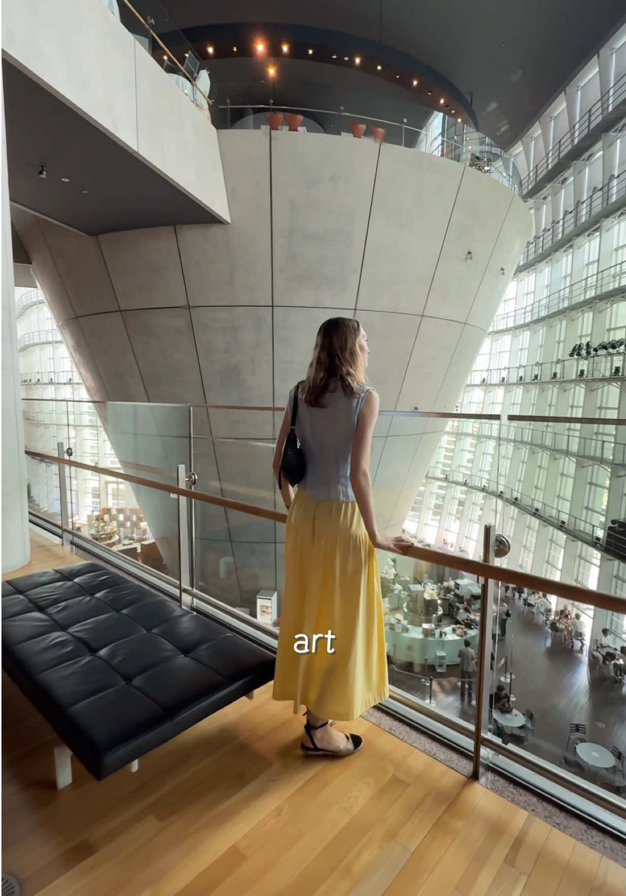 I fear this may be the coolest cafe in a museum in the world 🎨🫢☕️ where’s your fave museum cafe?  📍 National Art Center Tokyo, Japan #girlandgallery #artinsider #nationalartcentertokyo #tokyoart 