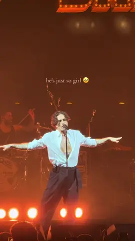I love him #damianodavid #barcelona #funnylittlefearsworltour2025 #maneskin #fyp 