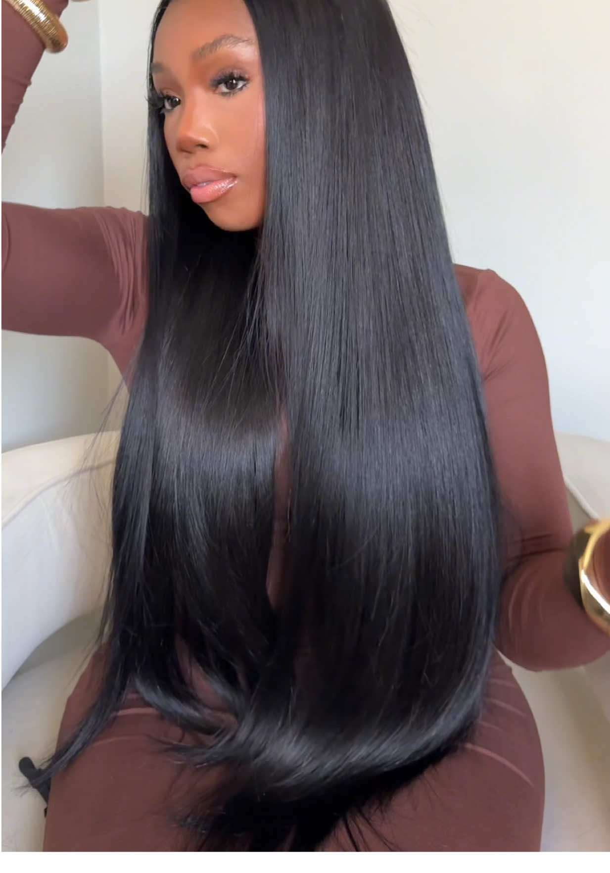 I’m so glad it’s straight hair season! 26