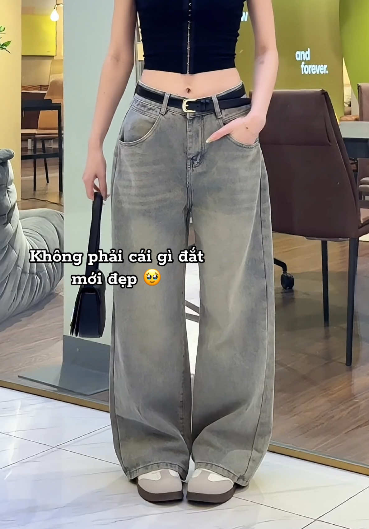 Đợi mãi màu này mới về. Nó hiếm mà nó nhanh hết kinh khủng 🫣…#xuhuong #xuhuongtiktok #fashion #jeans #quanjean 