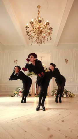 -Girls what are you doing?  -We are making history! #jazz #jazzdance #jazzy #dance #dancer 