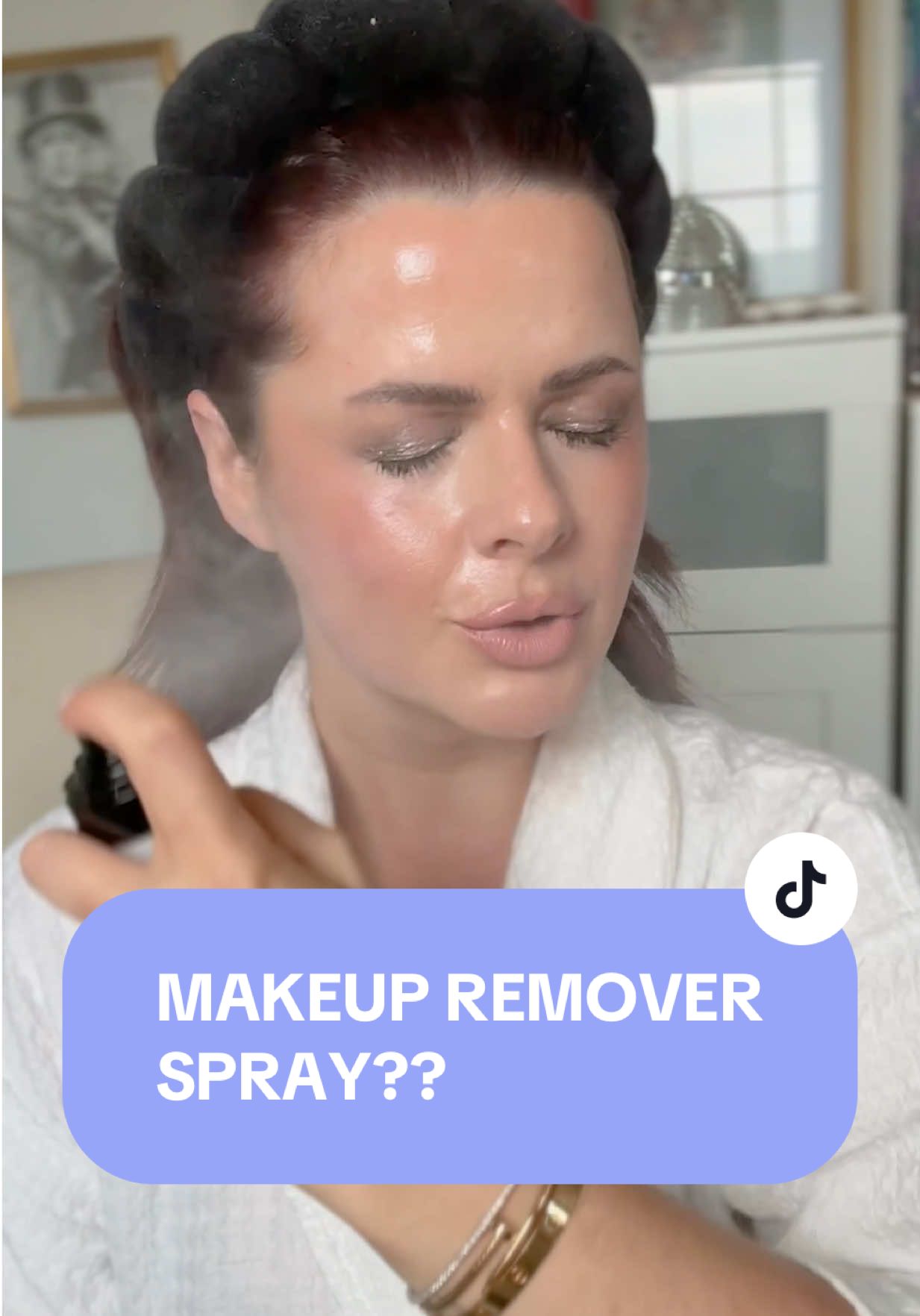😳😳😳what kinda magic did you put in this hard candy???#makeuptok 